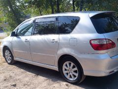 Фото авто Toyota Ipsum