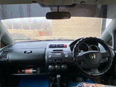 Сүрөт унаа Honda Fit