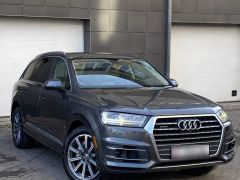 Photo of the vehicle Audi Q7