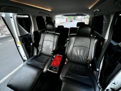 Сүрөт унаа Toyota Alphard