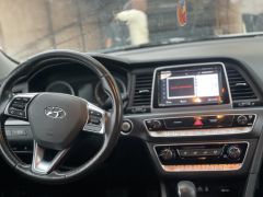 Photo of the vehicle Hyundai Sonata