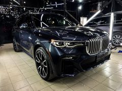 Фото авто BMW X7