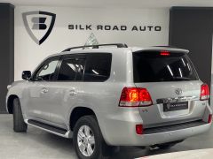 Фото авто Toyota Land Cruiser