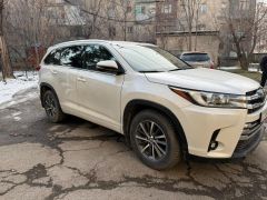 Сүрөт унаа Toyota Highlander