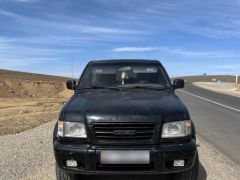 Сүрөт унаа Isuzu Trooper