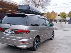 Photo of the vehicle Toyota Estima