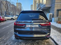 Фото авто BMW X7