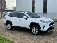 Photo of the vehicle Toyota RAV4