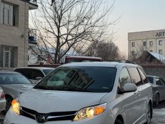 Сүрөт унаа Toyota Sienna