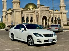 Сүрөт унаа Toyota Crown