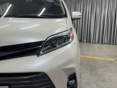 Сүрөт унаа Toyota Sienna