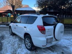 Сүрөт унаа Toyota RAV4