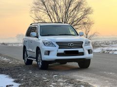 Photo of the vehicle Lexus LX