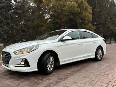 Photo of the vehicle Hyundai Sonata