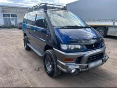 Сүрөт унаа Mitsubishi Delica