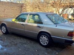 Сүрөт унаа Mercedes-Benz W124