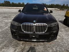 Сүрөт унаа BMW X7