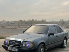 Photo of the vehicle Mercedes-Benz W124