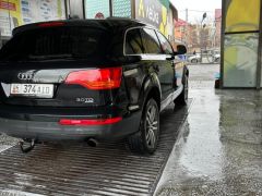 Photo of the vehicle Audi Q7