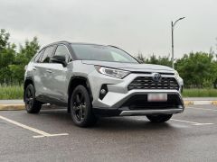 Фото авто Toyota RAV4