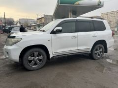 Photo of the vehicle Toyota Land Cruiser