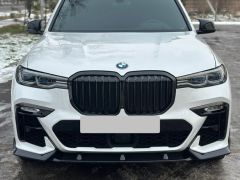 Photo of the vehicle BMW X7