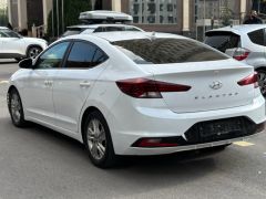 Сүрөт унаа Hyundai Elantra