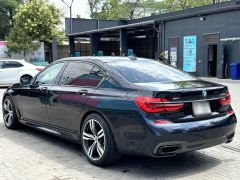 Photo of the vehicle BMW 7 Series