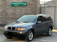 Photo of the vehicle BMW X5