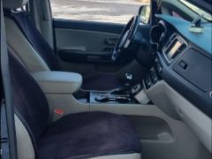 Фото авто Kia Carnival