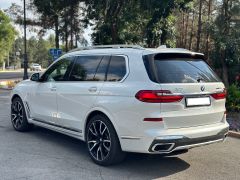 Фото авто BMW X7