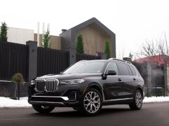 Photo of the vehicle BMW X7