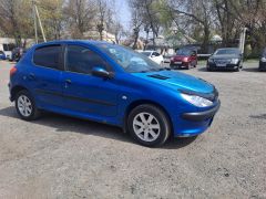 Photo of the vehicle Peugeot 206