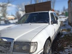 Photo of the vehicle Mercedes-Benz W124