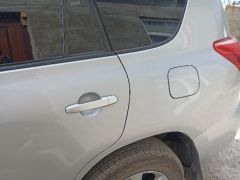 Сүрөт унаа Toyota RAV4