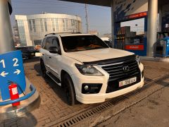 Photo of the vehicle Lexus LX