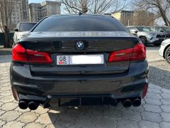 Photo of the vehicle BMW 5 Series