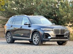 Photo of the vehicle BMW X7