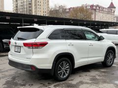 Сүрөт унаа Toyota Highlander