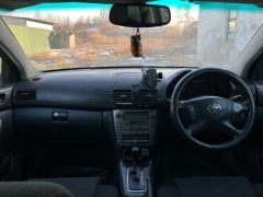 Сүрөт унаа Toyota Avensis