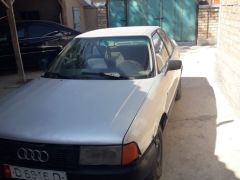 Photo of the vehicle Audi 80