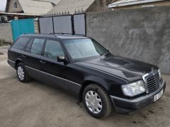 Сүрөт унаа Mercedes-Benz W124