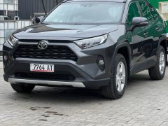 Сүрөт унаа Toyota RAV4