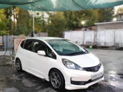 Photo of the vehicle Honda Fit