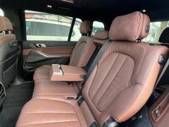 Photo of the vehicle BMW X7