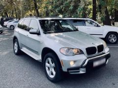 Photo of the vehicle BMW X5