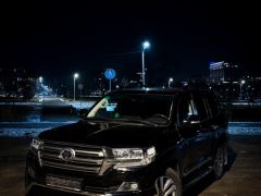 Фото авто Toyota Land Cruiser