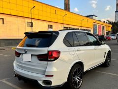 Photo of the vehicle BMW X5