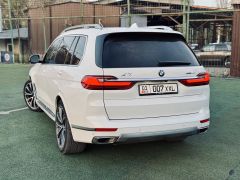 Фото авто BMW X7