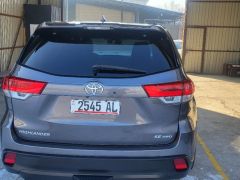 Сүрөт унаа Toyota Highlander